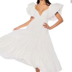 Maxi white dress- Akira. Size M